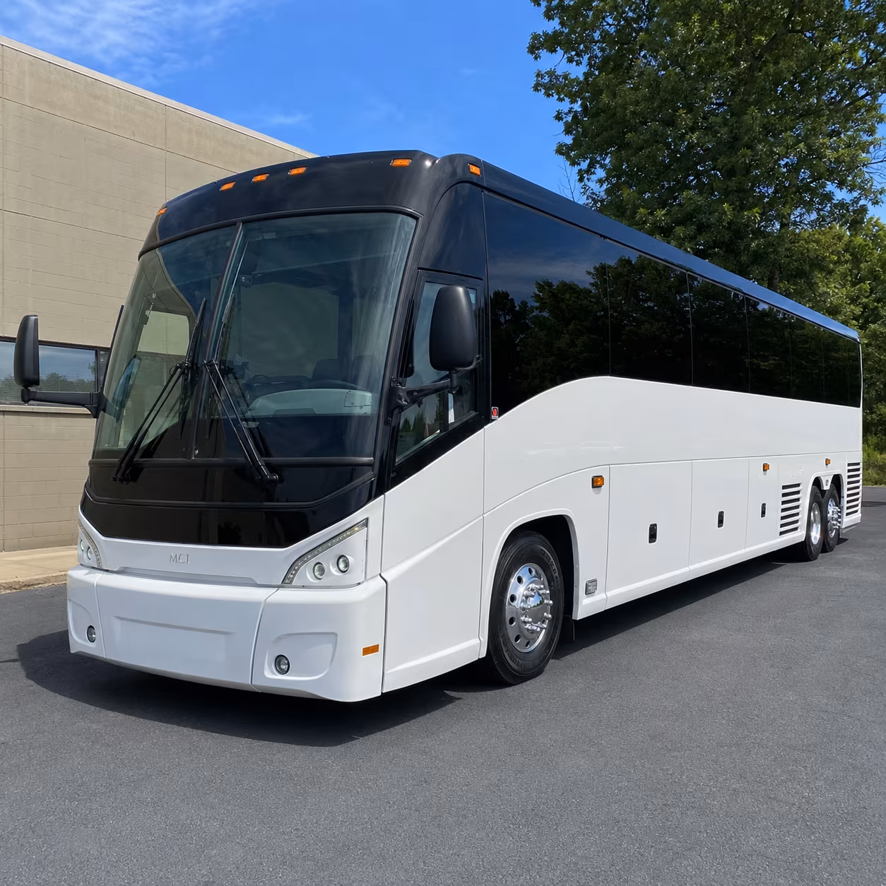 shuttle buses for broomfield mission trip airport transfers to den