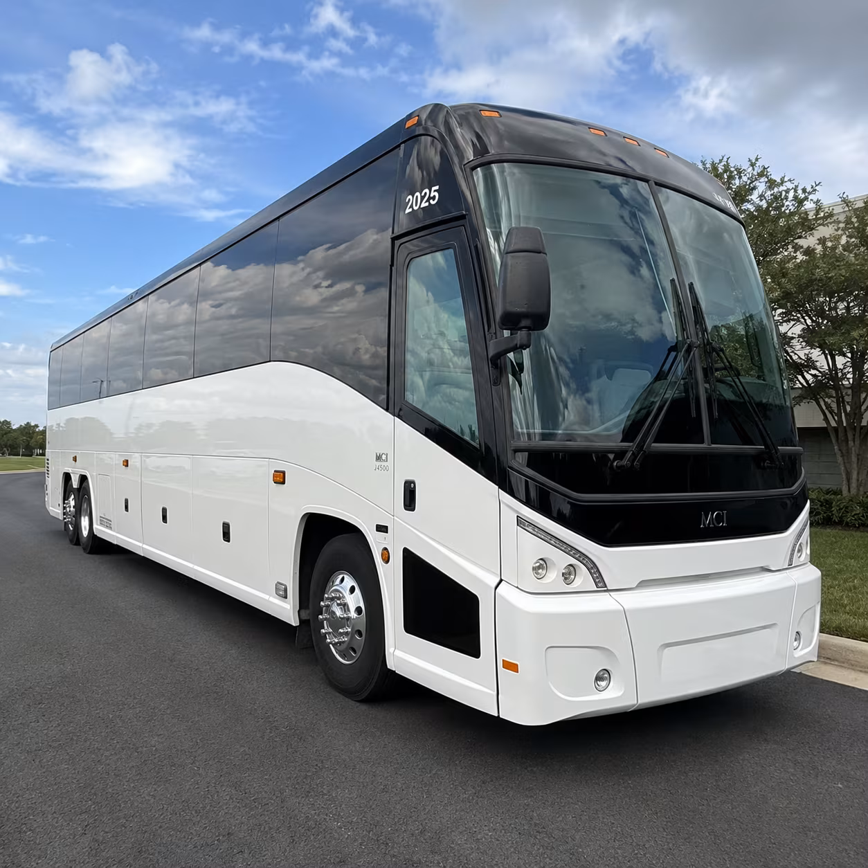 ski season charter buses to vail breckenridge and the i 70 corridor